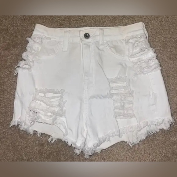 Akira White Destructed Stretchy High Waist Denim Shorts size Small - Picture 1 of 5